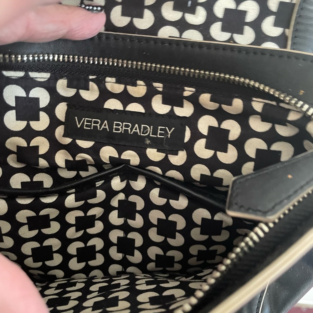 Vera Bradley Crossbody bag with Polished Finish in good shape - Picture 5 of 7